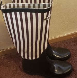 Henri Bendel Rain Boots Gently Used